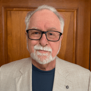 dan thiessen headshot