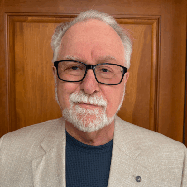 dan thiessen headshot